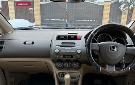 Honda Fit Aria, 2003 год, 395 000 рублей, 10 фотография