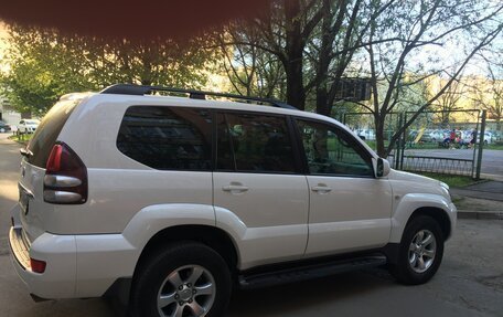 Toyota Land Cruiser Prado 120 рестайлинг, 2007 год, 2 350 000 рублей, 4 фотография