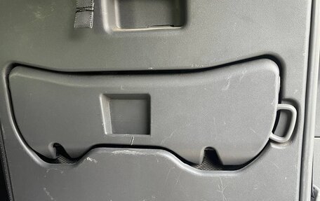 Toyota Land Cruiser Prado 120 рестайлинг, 2007 год, 2 350 000 рублей, 18 фотография