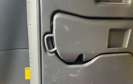 Toyota Land Cruiser Prado 120 рестайлинг, 2007 год, 2 350 000 рублей, 19 фотография