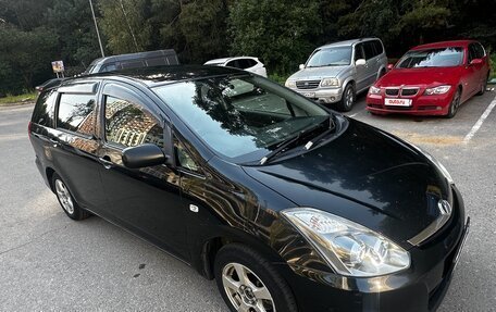 Toyota Wish II, 2005 год, 740 000 рублей, 3 фотография