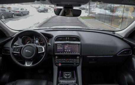 Jaguar F-Pace, 2020 год, 3 049 000 рублей, 10 фотография