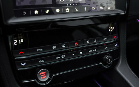 Jaguar F-Pace, 2020 год, 3 049 000 рублей, 17 фотография