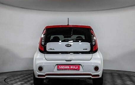 KIA Soul II рестайлинг, 2018 год, 1 689 000 рублей, 6 фотография