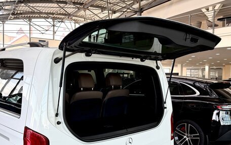 Mercedes-Benz V-Класс, 2020 год, 6 200 000 рублей, 36 фотография