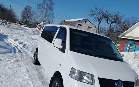 Volkswagen Transporter T5 рестайлинг, 2008 год, 1 075 000 рублей, 1 фотография