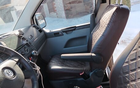 Volkswagen Transporter T5 рестайлинг, 2008 год, 1 075 000 рублей, 14 фотография