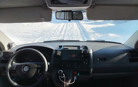 Volkswagen Transporter T5 рестайлинг, 2008 год, 1 075 000 рублей, 17 фотография