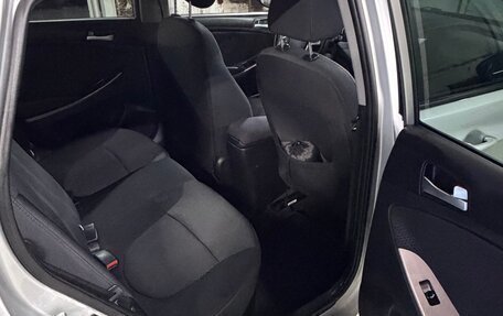 Hyundai Solaris II рестайлинг, 2015 год, 1 350 000 рублей, 12 фотография