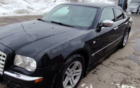 Chrysler 300C II, 2004 год, 1 100 000 рублей, 3 фотография