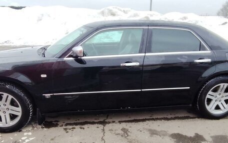 Chrysler 300C II, 2004 год, 1 100 000 рублей, 2 фотография