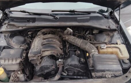 Chrysler 300C II, 2004 год, 1 100 000 рублей, 12 фотография