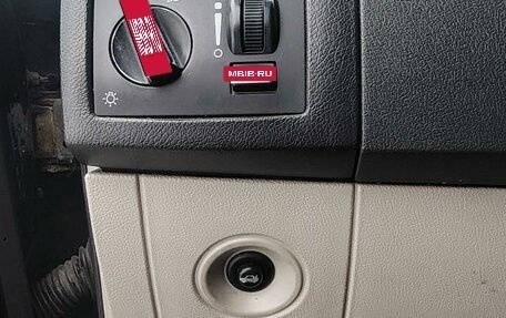 Chrysler 300C II, 2004 год, 1 100 000 рублей, 8 фотография