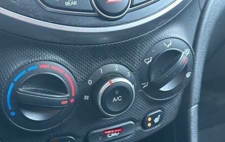 Hyundai Solaris II рестайлинг, 2016 год, 949 000 рублей, 15 фотография