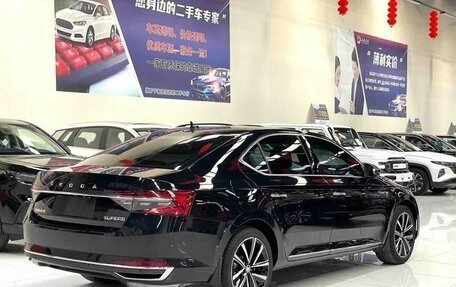 Skoda Superb III рестайлинг, 2024 год, 2 820 000 рублей, 5 фотография