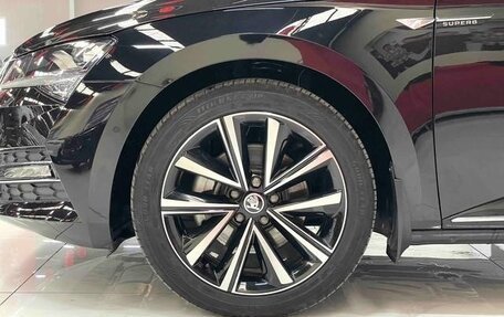 Skoda Superb III рестайлинг, 2024 год, 2 820 000 рублей, 7 фотография