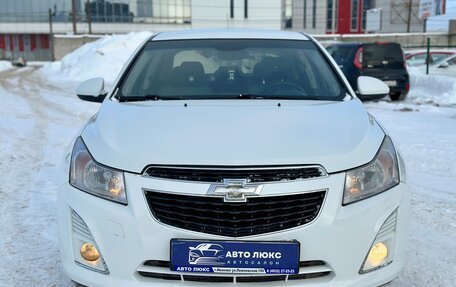 Chevrolet Cruze II, 2013 год, 680 000 рублей, 2 фотография