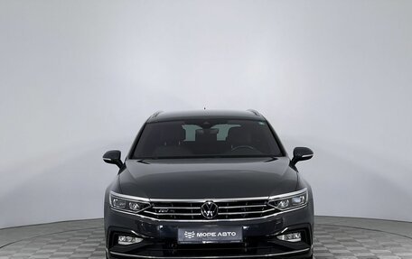 Volkswagen Passat B8 рестайлинг, 2020 год, 2 420 000 рублей, 2 фотография