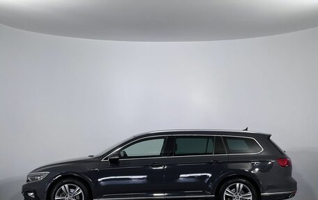 Volkswagen Passat B8 рестайлинг, 2020 год, 2 420 000 рублей, 8 фотография