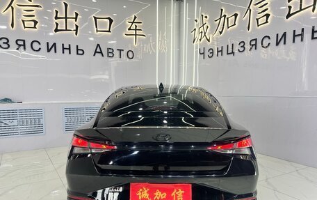 Hyundai Elantra, 2023 год, 1 700 000 рублей, 5 фотография