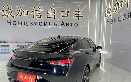 Hyundai Elantra, 2023 год, 1 700 000 рублей, 4 фотография