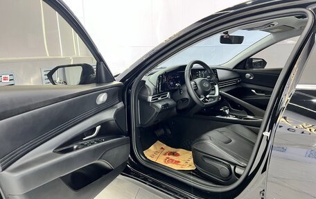 Hyundai Elantra, 2023 год, 1 700 000 рублей, 7 фотография