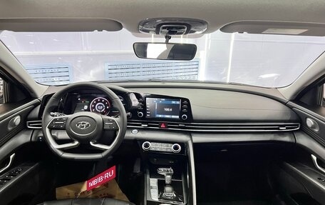 Hyundai Elantra, 2023 год, 1 700 000 рублей, 15 фотография