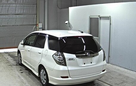 Honda Fit Shuttle I рестайлинг, 2013 год, 1 100 000 рублей, 2 фотография