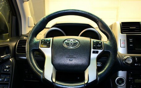 Toyota Land Cruiser Prado 150 рестайлинг 2, 2010 год, 2 565 000 рублей, 12 фотография