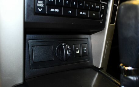 Toyota Land Cruiser Prado 150 рестайлинг 2, 2010 год, 2 565 000 рублей, 15 фотография