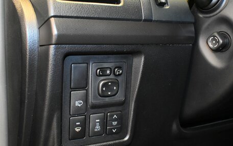 Toyota Land Cruiser Prado 150 рестайлинг 2, 2010 год, 2 565 000 рублей, 14 фотография