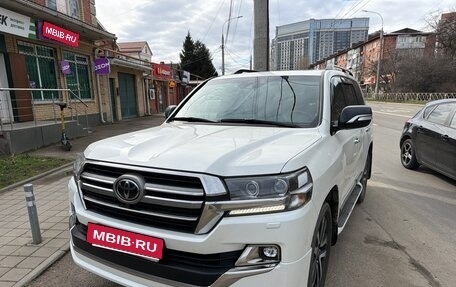 Toyota Land Cruiser 200, 2019 год, 8 100 000 рублей, 1 фотография