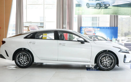 KIA K5, 2025 год, 3 720 000 рублей, 3 фотография