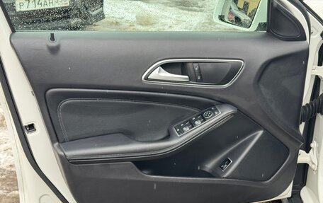 Mercedes-Benz GLA, 2019 год, 1 950 000 рублей, 10 фотография