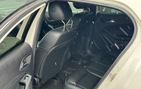 Mercedes-Benz GLA, 2019 год, 1 950 000 рублей, 11 фотография