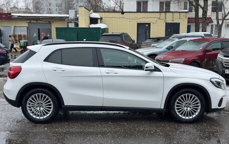 Mercedes-Benz GLA, 2019 год, 1 950 000 рублей, 8 фотография