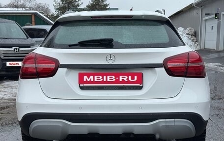 Mercedes-Benz GLA, 2019 год, 1 950 000 рублей, 6 фотография