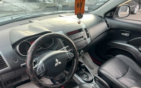 Mitsubishi Outlander III рестайлинг 3, 2008 год, 1 399 000 рублей, 11 фотография