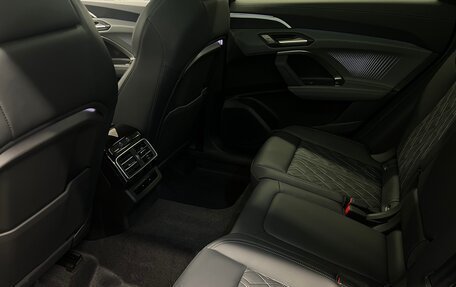 Audi Q5, 2025 год, 22 фотография