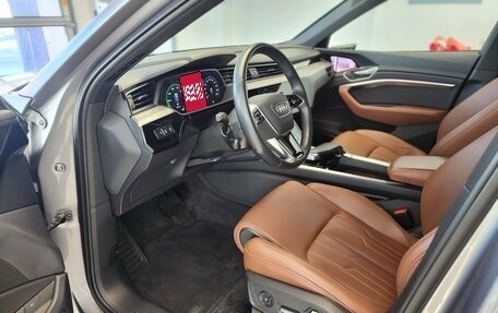 Audi e-tron I, 2021 год, 4 690 000 рублей, 10 фотография