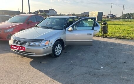 Toyota Camry, 1999 год, 550 000 рублей, 9 фотография