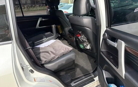 Toyota Land Cruiser 200, 2019 год, 8 100 000 рублей, 4 фотография