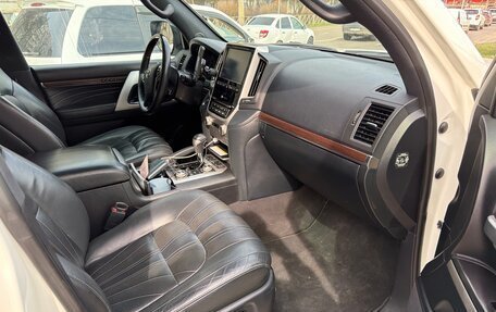 Toyota Land Cruiser 200, 2019 год, 8 100 000 рублей, 5 фотография