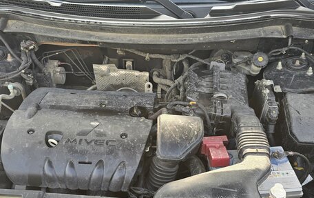 Mitsubishi Outlander III рестайлинг 3, 2013 год, 1 250 000 рублей, 19 фотография