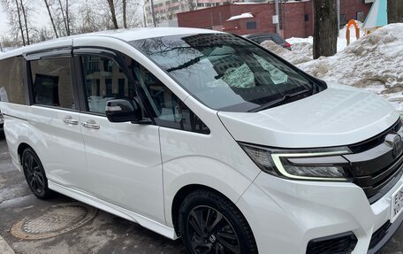 Honda Stepwgn IV, 2021 год, 2 780 000 рублей, 2 фотография