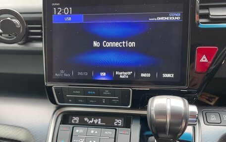 Honda Stepwgn IV, 2021 год, 2 780 000 рублей, 16 фотография