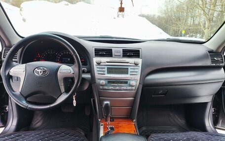 Toyota Camry, 2008 год, 1 200 000 рублей, 9 фотография