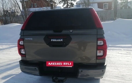 Toyota Hilux VIII, 2020 год, 4 800 000 рублей, 5 фотография