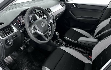 Skoda Rapid I, 2017 год, 1 400 000 рублей, 9 фотография