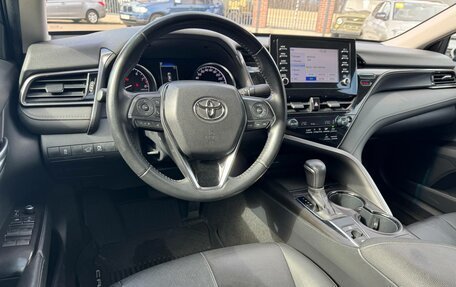 Toyota Camry, 2021 год, 2 500 000 рублей, 16 фотография